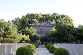 陵园入口
