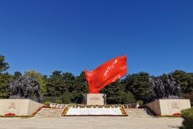 八宝山革命公墓景观雕塑