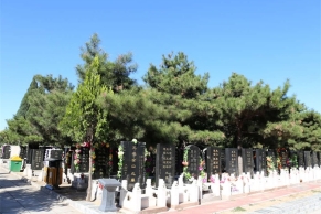 八宝山人民公墓合法资质及费用说明