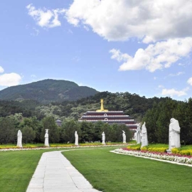 灵山宝塔陵园的传统殡葬服务简介