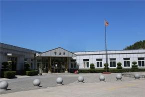  天山陵园 ，自驾及公交指引，环境布局分析