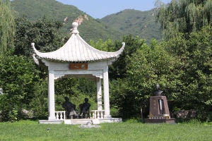 天寿陵园开放时间及交通路线全攻略